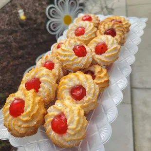 food, cupcakes