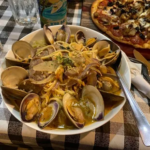Clam with sausage linguini
