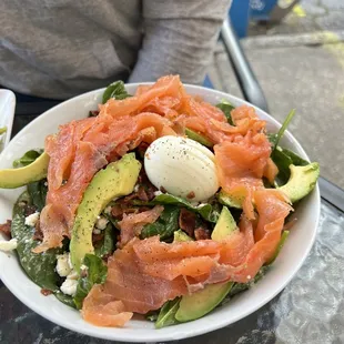 Smoked salmon salad