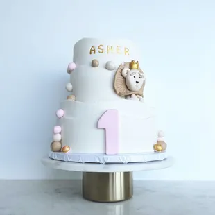 Custom cake. Lion cake