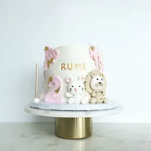 Custom cake. Safari cake. Birthday cake. Vegan And Gluten Free Cake