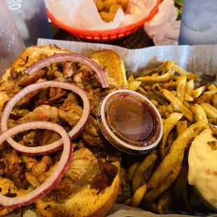 Pulled pork sandwich platter $17.00