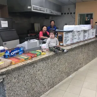 Mom n pop style deli