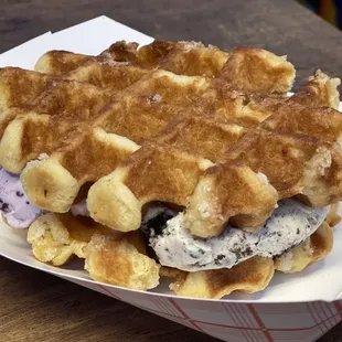 Ice cream sandwich