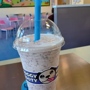 Cookies 'n cream shake