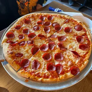 Medium Pepperoni Pizza