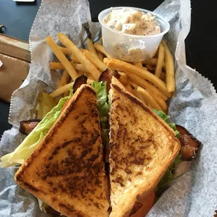 BLT