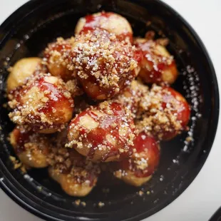 food, chicken wings and fried chicken