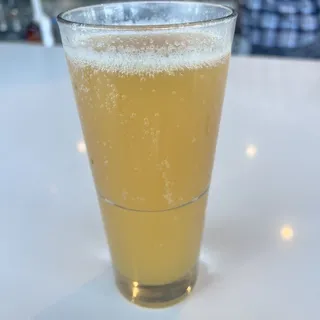 Huss Brewing, L'Il Chuckstar Hazy IPA, Arizona
