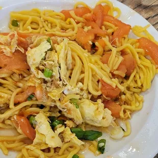 Tomato egg noodles