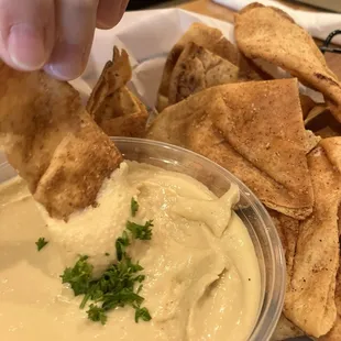 Small hummus and pita Hummus