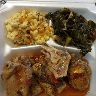 Pig feet, collard greens, mac n cheese
