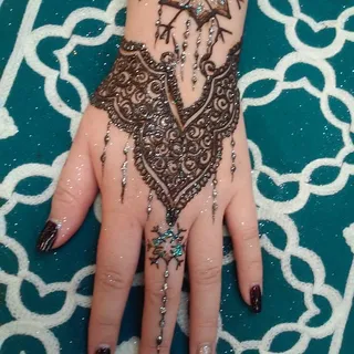 Red Tent Henna B.