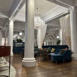 sushi and sashimi, interior