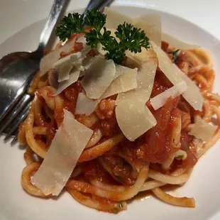 pasta dish, pasta, food
