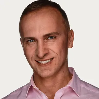 Darren D.