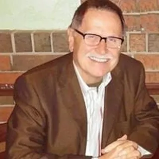 Bob R.