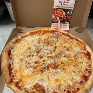 XLarge 18&quot; cheese pizza.