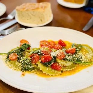 Spinach and cheese ravioli