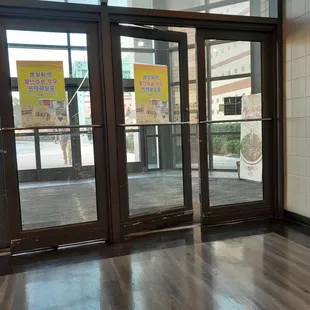 Park close for takeout or Stay