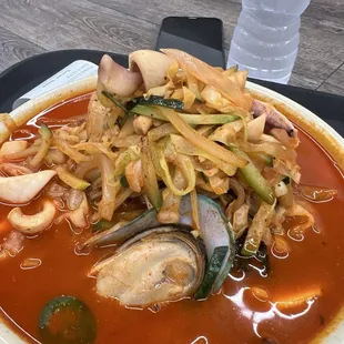 Spicy Seafood Noodle