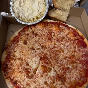 Pizza, Fettuccine Alfredo