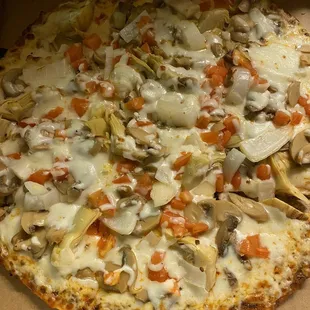 Veggie pizza. Thin crust
