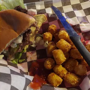 Burger with tots