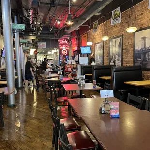 tables/booths