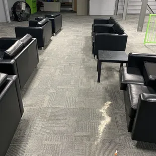 Filthy, unorganized &apos;lounge&apos;