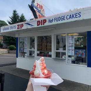 Vanilla creamie with strawberry topping