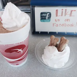 Root beer float &amp; doggy dish!