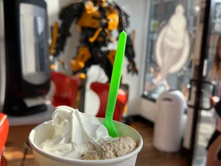 Pendleton Parlor: Ice Cream & Cookie Dough