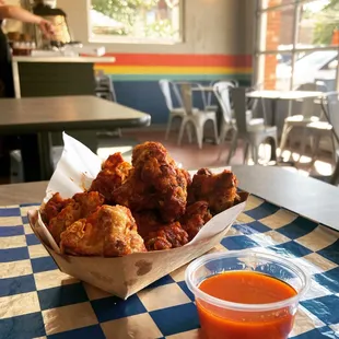 fried chicken wings, food, chicken wings and fried chicken, bbq chicken, bbq wings, fried chicken, chicken wings, chicken, poultry