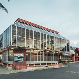 Zippy's Koko Marina