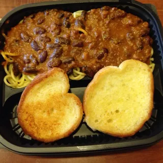 Chili Spaghetti with Garlic Bread