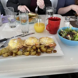 Salmon Benedict