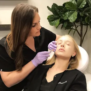 Laura Zimmerman performs injections at ZL. She is a board certified Nurse Practitioner and Certified Aesthetic Nurse Specialist
