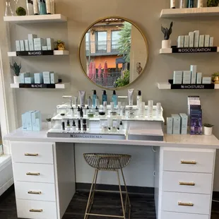 ZL is a SkinCeuticals Flagship location