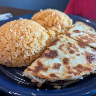 Kids Quesadilla with beef and double rice