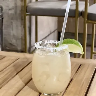 a margarita on a table