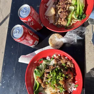 Goji Berry and Raisin Rice Cake