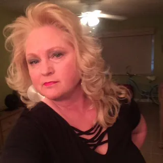 Rhonda R.