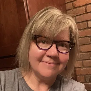 Liz F.