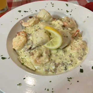 Shrimp and Scallop Carbonara