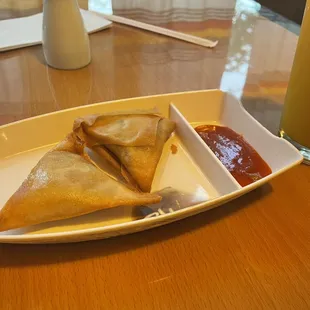2 Piece Sambusa with Veggies