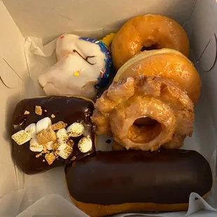 Regular donuts so yummy