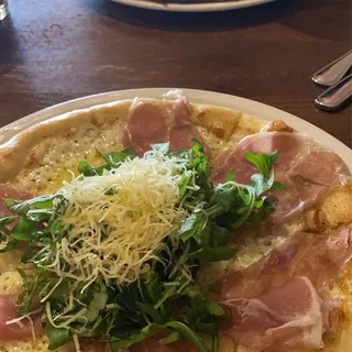 Prosciutto and Arugula Pizza