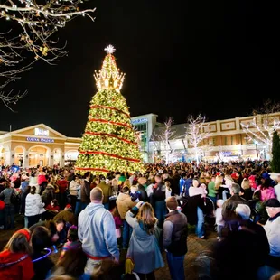 Holiday Lighting Ceremony at Zona Rosa