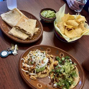 El Chingon Taco &amp; El Jefe Taco + Quesadilla + Chips &amp; Guac